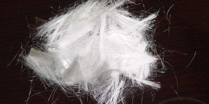 The structure and main chemical properties of polyester fiber