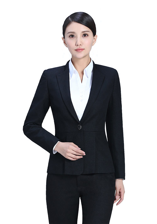 How to choose custom-made fabrics for hotel work clothes?  